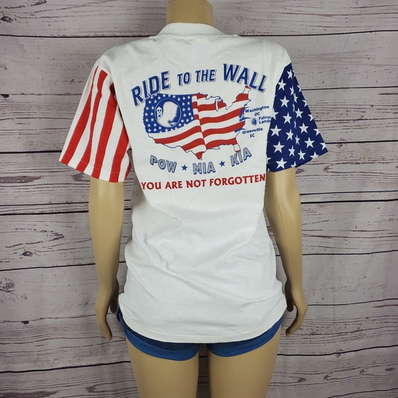 in honor of veterans medium white tshirt ( 5 for $20 ) - Picture 6 of 8